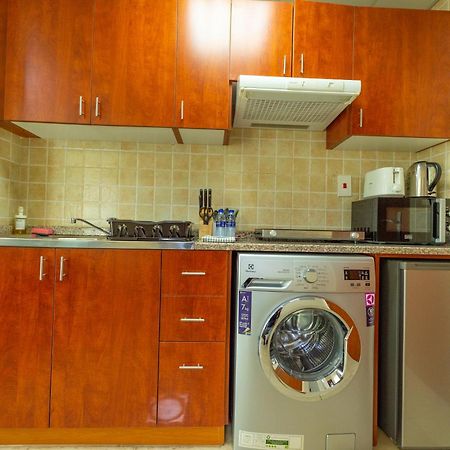 Luxury Escapes - Modern Budget Studio With Balcony In Jlt! Dubaj Kültér fotó