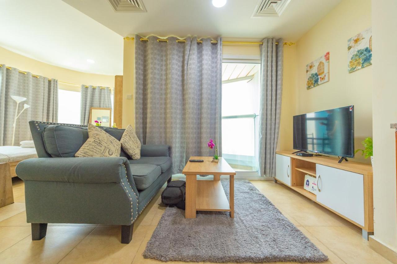 Luxury Escapes - Modern Budget Studio With Balcony In Jlt! Dubaj Kültér fotó