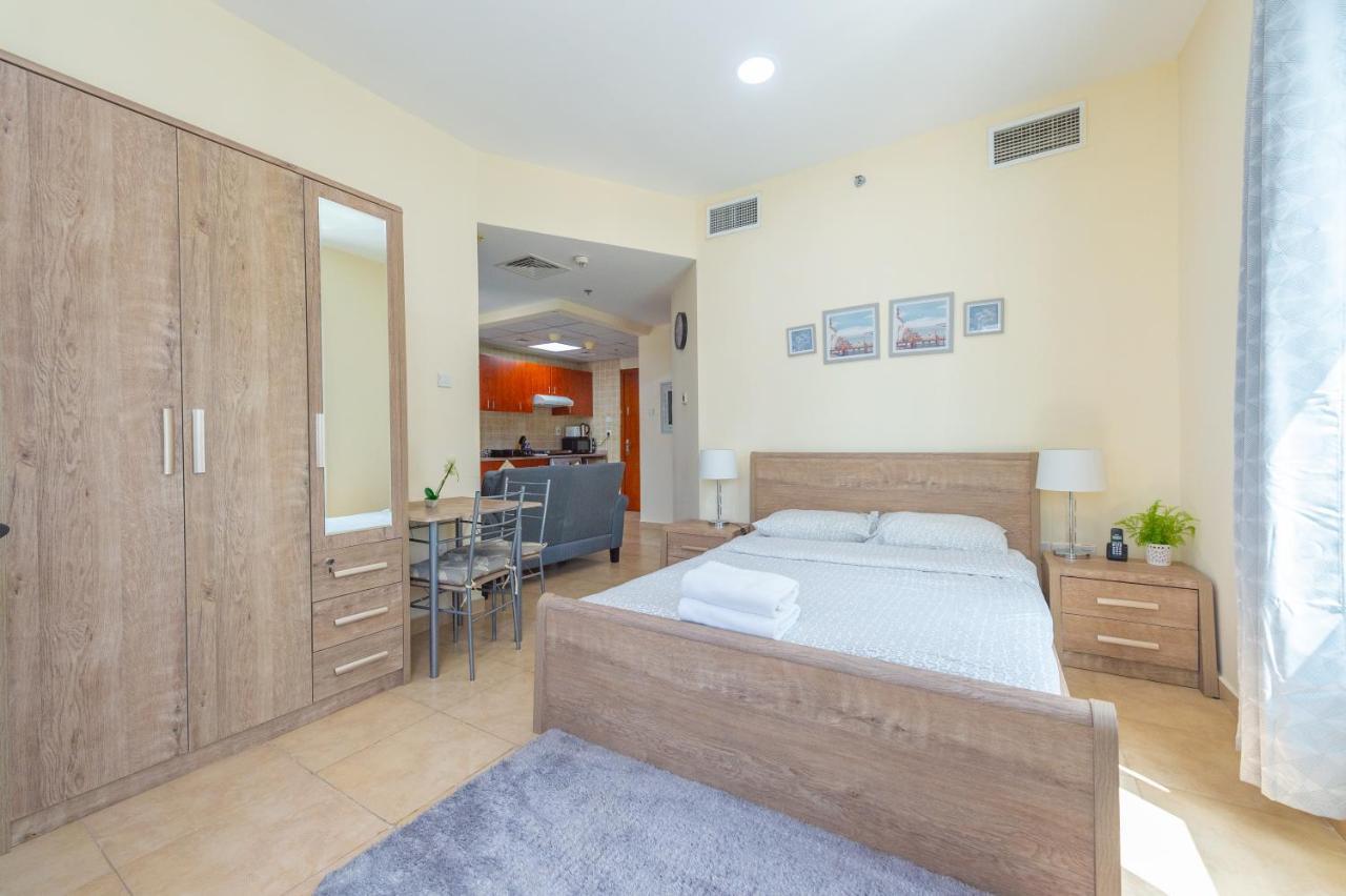 Luxury Escapes - Modern Budget Studio With Balcony In Jlt! Dubaj Kültér fotó